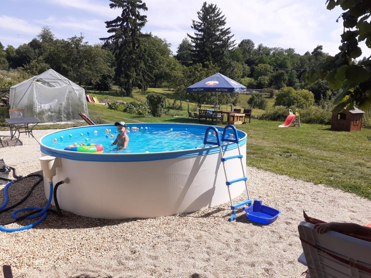 Penzion Mala Farma Nemojany Exteriör bild